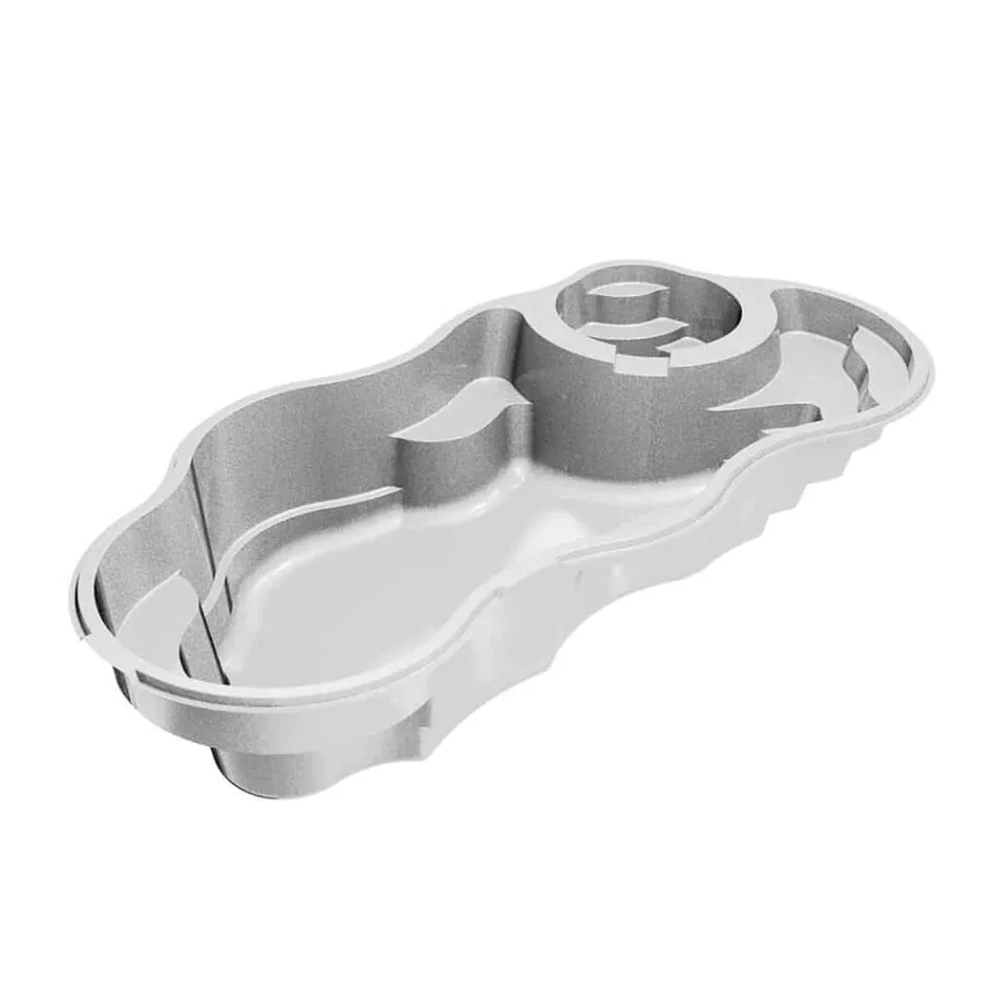 Bermuda 12 Deluxe fiberglass pool shape, a Latham model