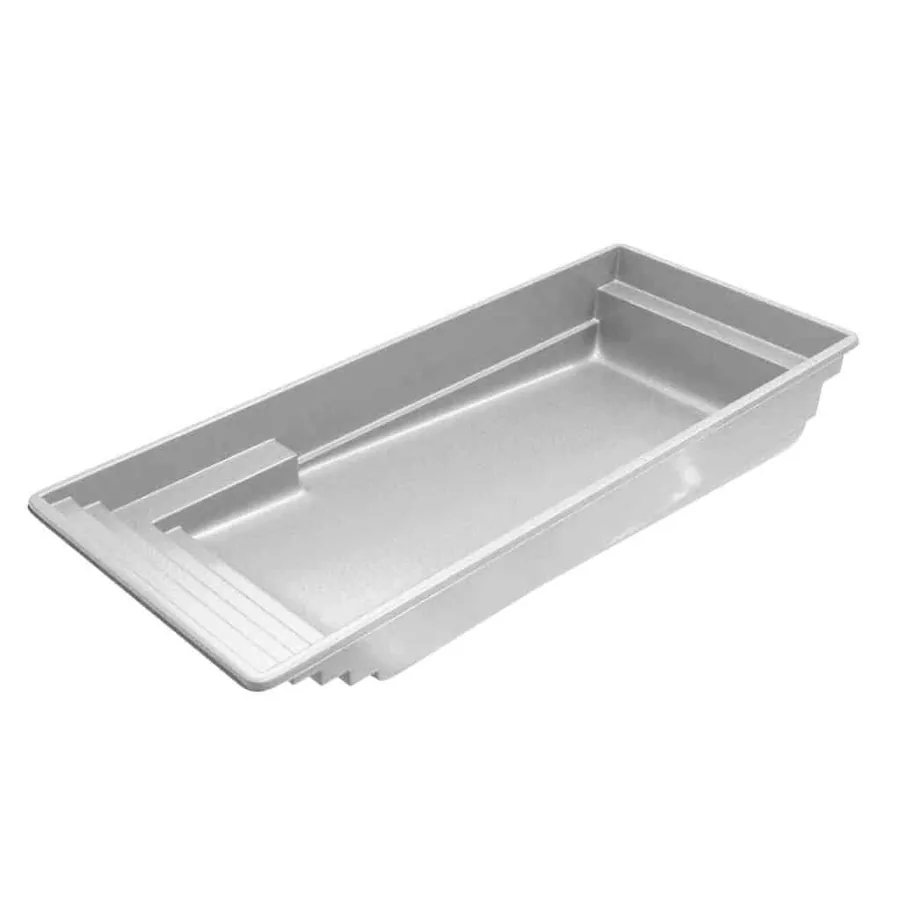 Claremont fiberglass pool shape, a Latham model