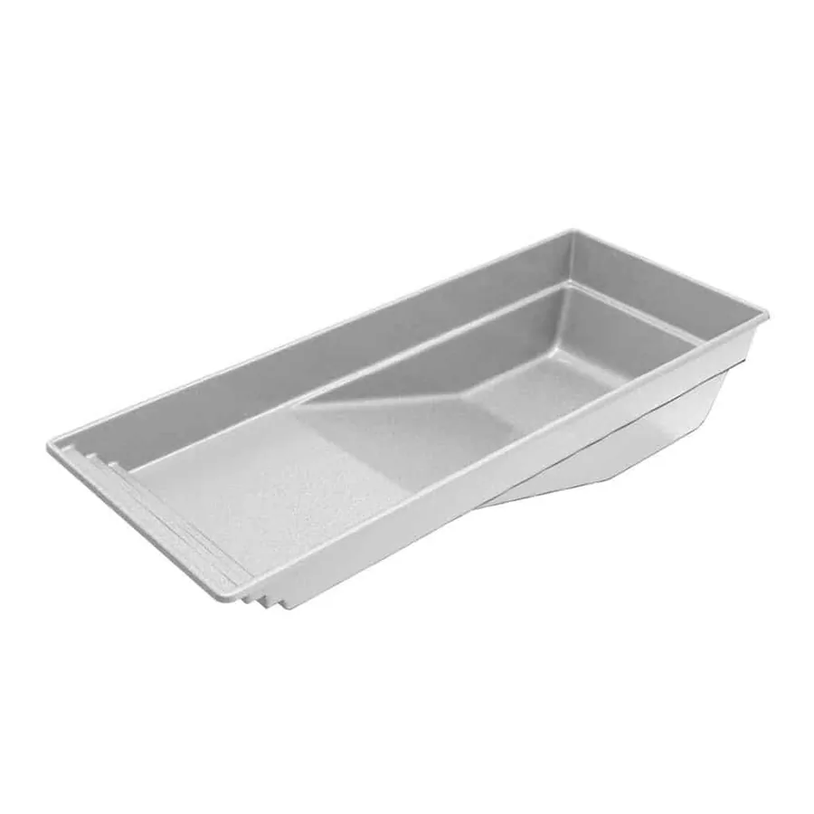 Monaco fiberglass pool shape, a Latham model